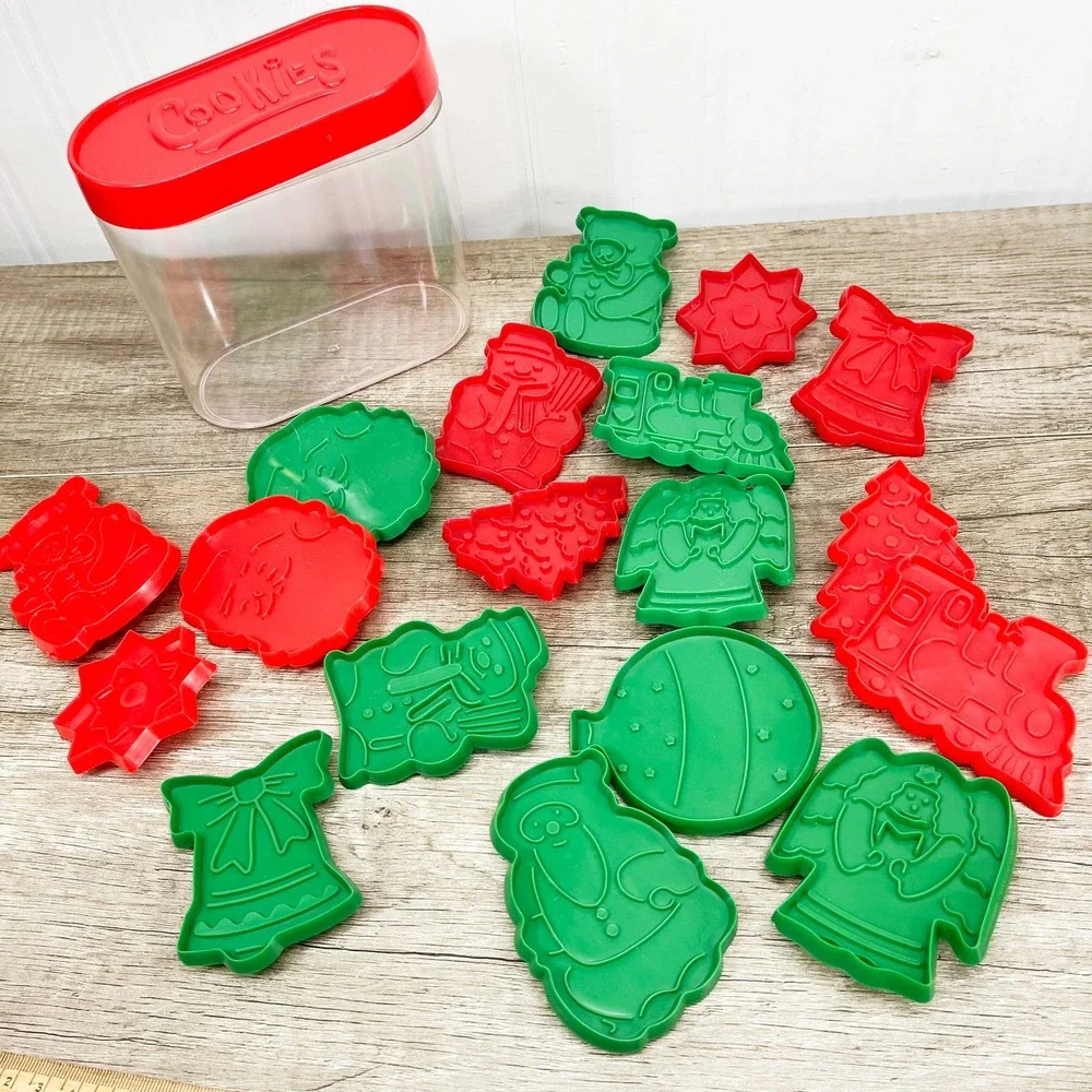 Vintage Christmas Cookie Cutter Set Red Green Plastic Holiday Shapes With Case